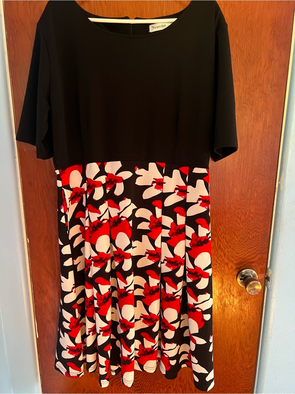Nemidor Black Floral-Panel Midi Dress with Red Accents